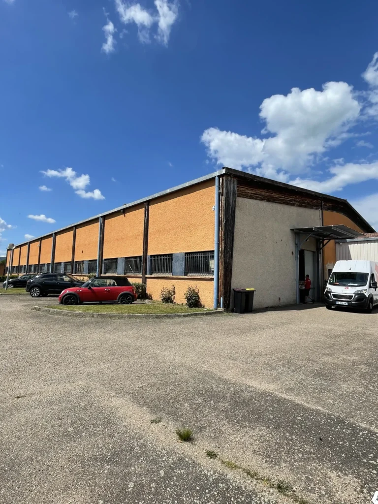 entrepôt-logistique-dock avenue-prep center